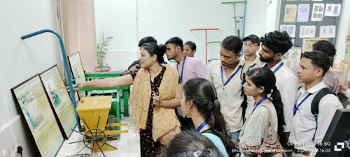 Exposure visit of B. Sc. (Agriculture) students 2 Image of Exposure visit of B. Sc. (Agriculture) students 2